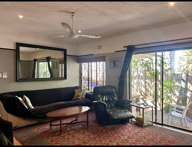 4 BEDROOM HOUSE FOR SALE IN SHEFFIELD BEACH